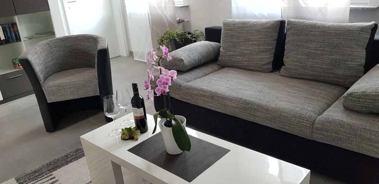 Kriemhild Apartment *
